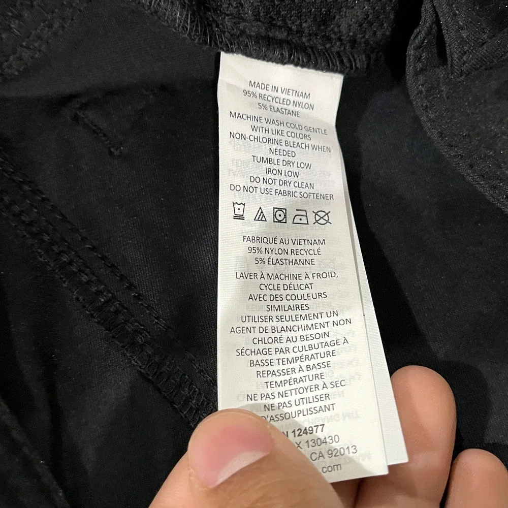 Prana tapered leg